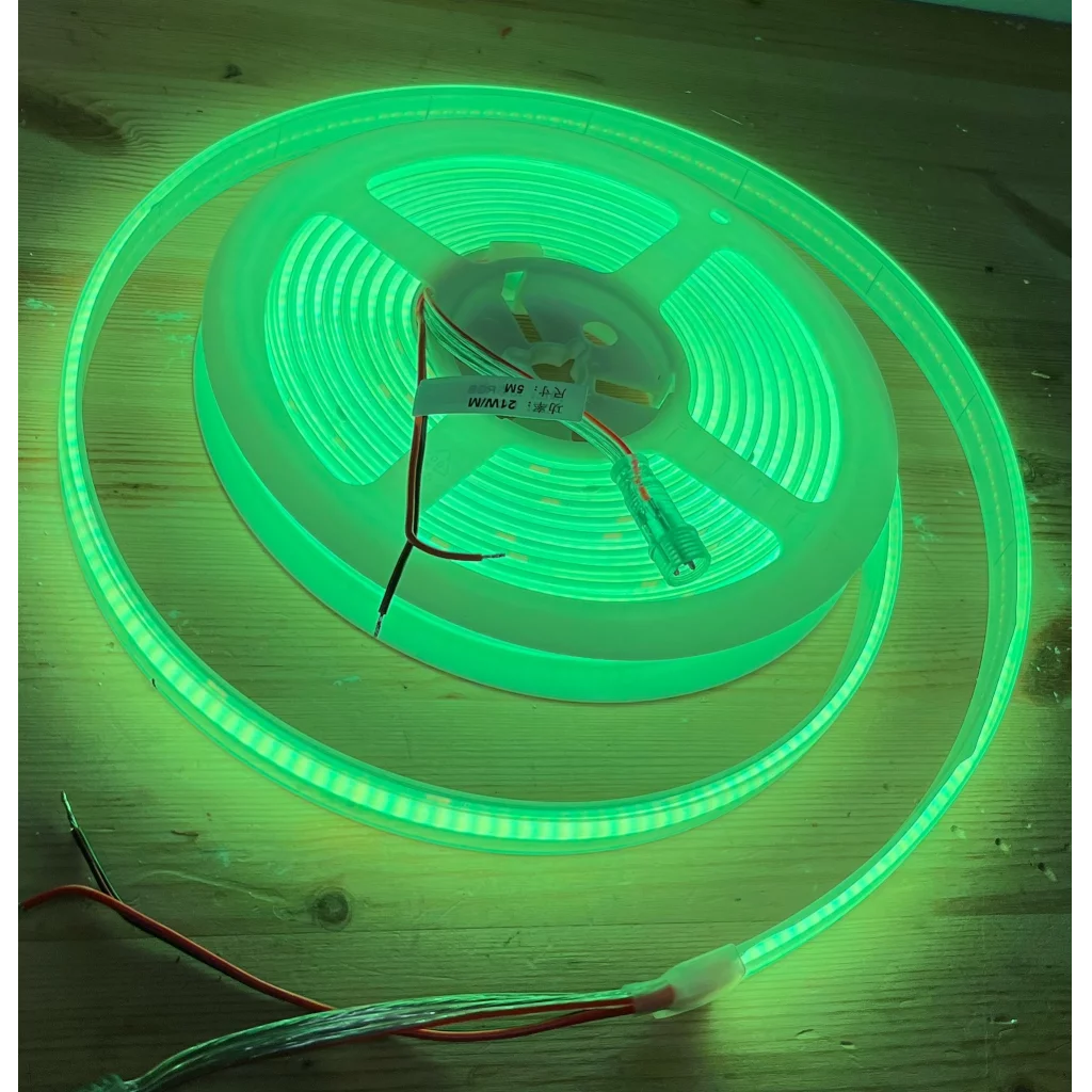LED lyslenke for utendørs bruk RGB 12 volt