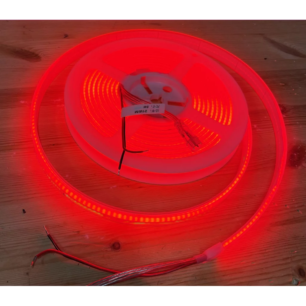 LED lyslenke for utendørs bruk RGB 12 volt