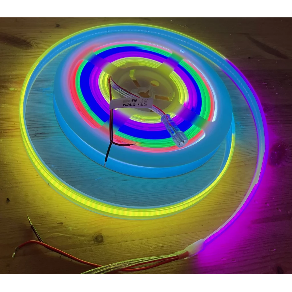 LED lyslenke for utendørs bruk RGB 12 volt
